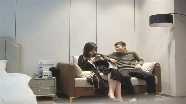 利哥探花,真实完美啊,皮肤白皙,极品美乳