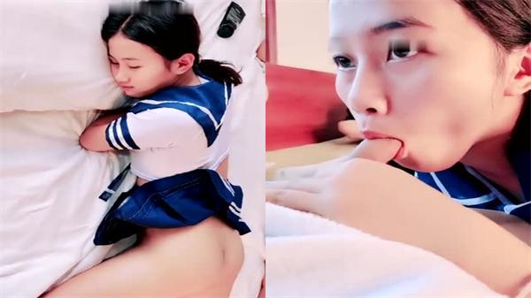 姐妹私房啪,一群年轻1