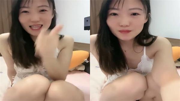 肥臀甜美欲姐淫声荡语撩骚互动,近拍道具自慰…