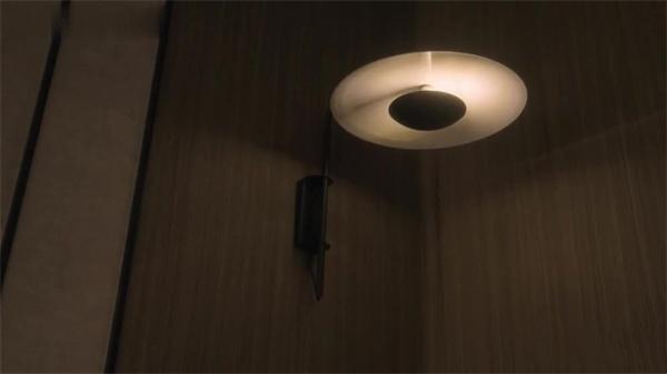 AI-蒋依依-《黑色的冲击》