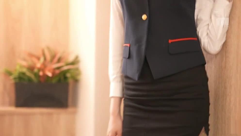 AI-鞠婧祎-黑丝空姐的业余小爱好，榨干男人的精液和钱包